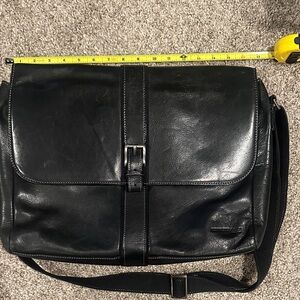 Kenneth Cole Black Leather Men's Bag